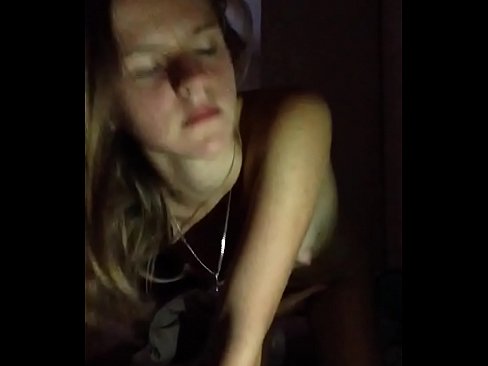 ❤️ Dziewczyna masturbuje się i dochodzi do orgazmu Porno fb at us